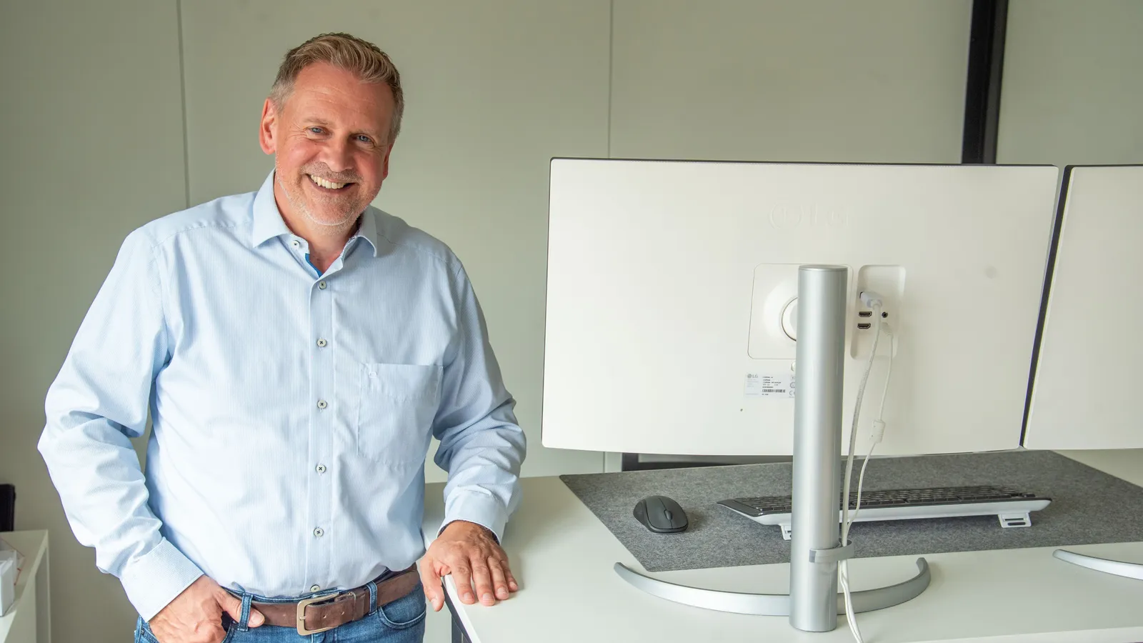 Michael Galneder an seinem Schreibtisch